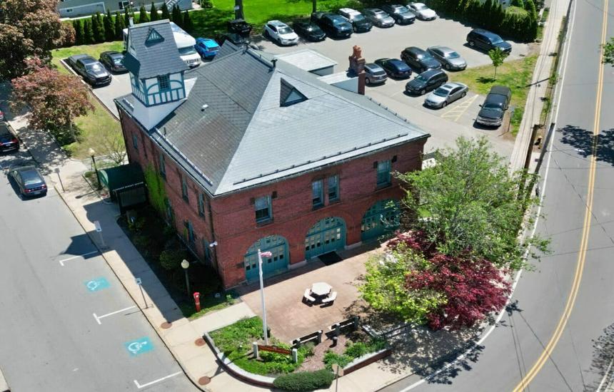 🏛️ Representative Jones Holding District Office Hours August 14 at Pleasant Street Center